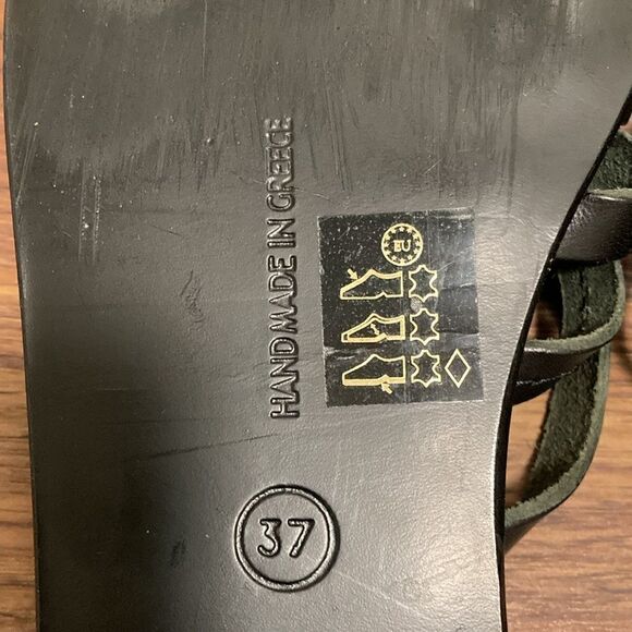 Ancient Greek NWOT Victoria Handmade Sandal. Black Leather with Flowers. Size 37 - Picture 7 of 8